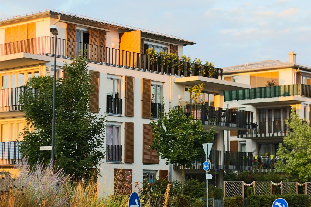 Arbeitszimmer im privaten Wohnhaus